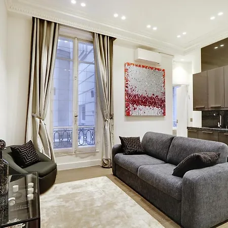 Apartment Pick A Flat's In Triangle D'or - Pierre 1er De Serbie *